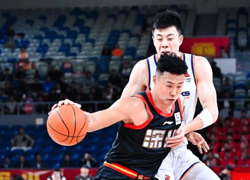 保利体育-CBA奖项4人双丰收！深圳2将成赢家，徐昕与庞峥麟打出身价！